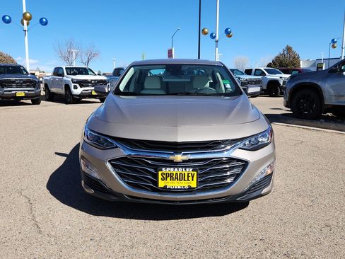 Used 2024 Chevrolet Malibu LT FWD image 3