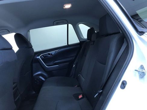Used 2019 Toyota RAV4 LE w/ All Weather Liner Package AWD/4WD image 21