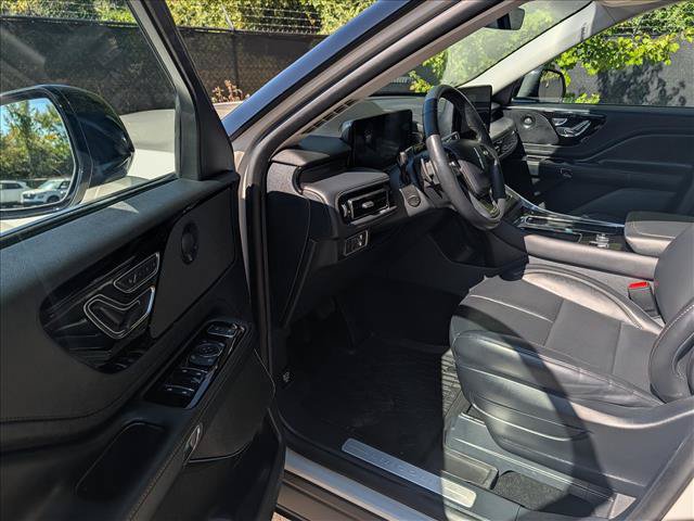 Used 2025 Lincoln Aviator AWD w/ Equipment Group 101A image 29