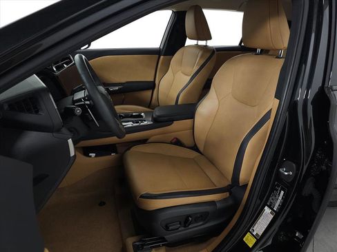 Used 2023 Lexus RZ 450e Premium w/ Technology Package image 16