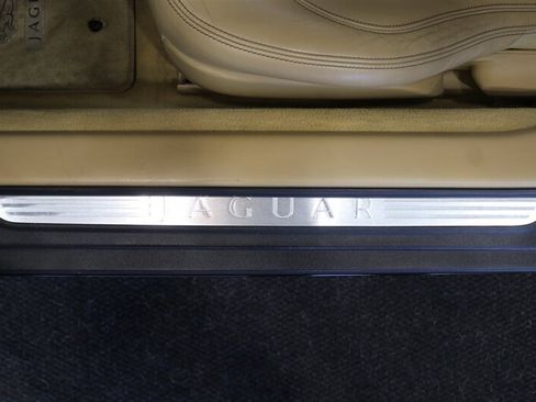 Used 2010 Jaguar XKR R RWD image 42