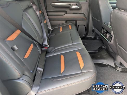Used 2024 GMC Sierra 1500 AT4 w/ Technology Package image 30