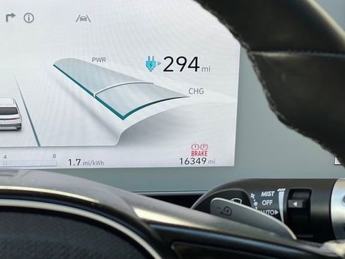 Certified 2024 Hyundai Ioniq 5 Limited RWD image 33