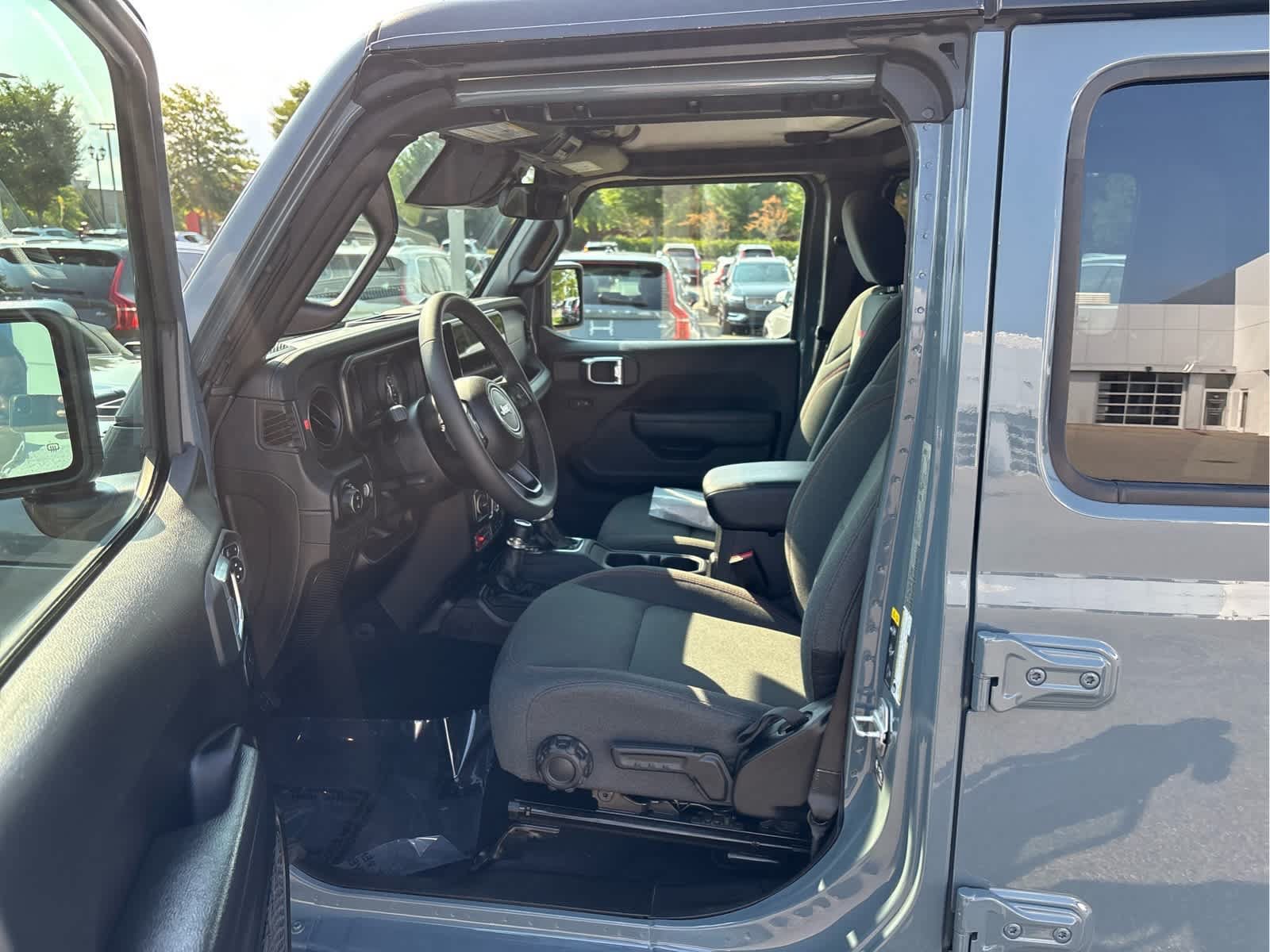 Used 2026 Jeep Gladiator Rubicon AWD/4WD image 14