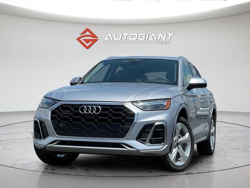 Used 2025 Audi Q5 2.0T Premium Plus w/ Premium Plus Package AWD/4WD image 1