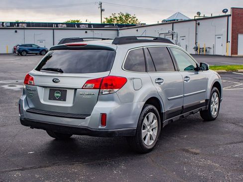 Used 2012 Subaru Outback 2.5i Premium AWD/4WD image 8
