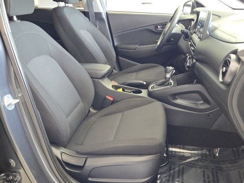 Used 2022 Hyundai Kona SEL w/ Cargo Package FWD image 3