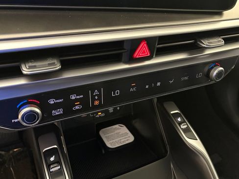 New 2026 Kia Sorento S FWD image 30