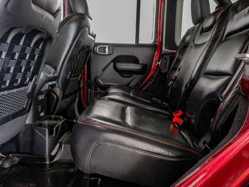 Used 2021 Jeep Wrangler Unlimited Rubicon AWD/4WD image 37
