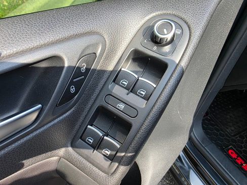 Used 2013 Volkswagen GTI Driver's Edition image 10