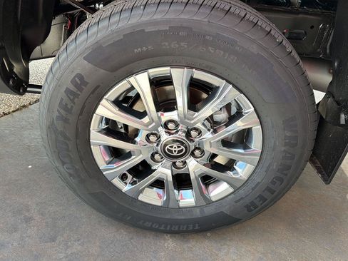 New 2026 Toyota Tacoma Limited AWD/4WD image 7