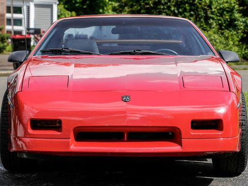 Used 1988 Pontiac Fiero GT RWD image 13