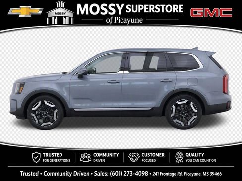 Used 2025 Kia Telluride S FWD image 7