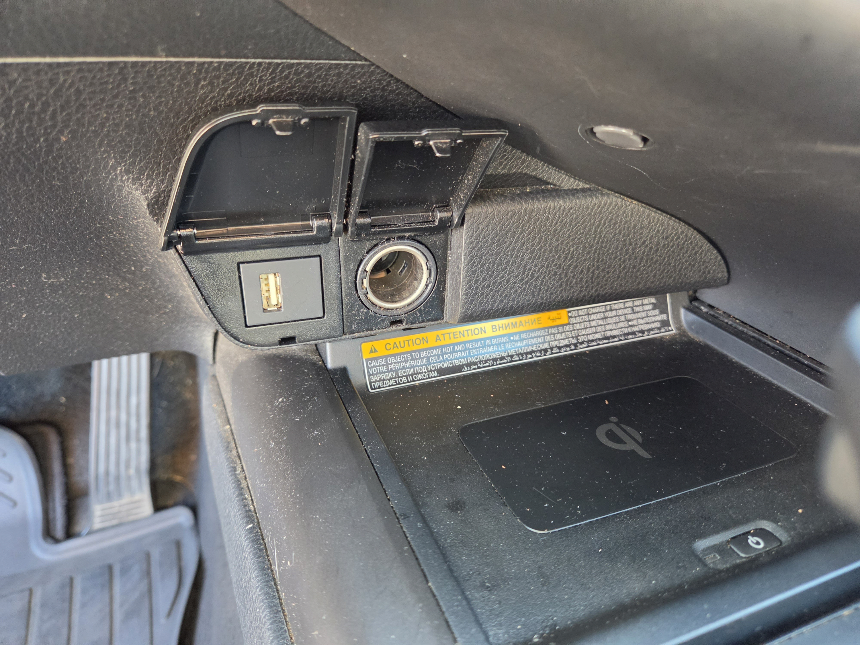 Used 2021 Toyota Camry XSE w/ Navigation Package FWD image 15