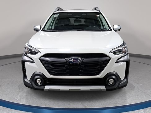 Used 2025 Subaru Outback Touring XT w/ Popular Package #2 AWD/4WD image 2