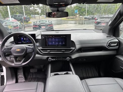 New 2024 Chevrolet Silverado EV W/T AWD/4WD image 17