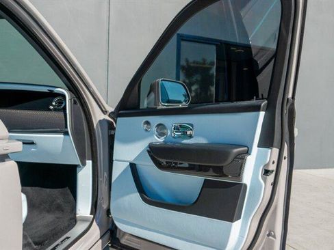 Used 2025 Rolls-Royce Cullinan Black Badge image 70