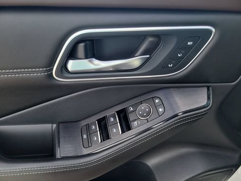 Used 2021 Nissan Rogue SL w/ Premium Package FWD image 18