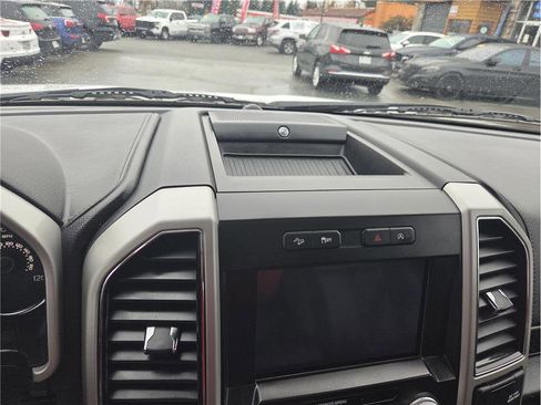 Used 2019 Ford F150 Lariat w/ Equipment Group 502A Luxury image 19