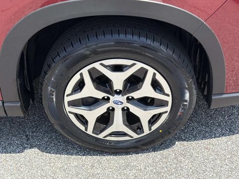 Certified 2023 Subaru Forester Premium AWD/4WD image 13