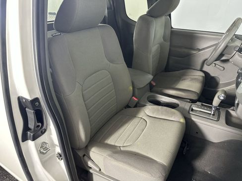 Used 2019 Nissan Frontier S image 29