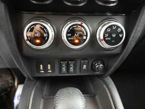 Used 2024 Mitsubishi Outlander Sport SE AWD/4WD image 36