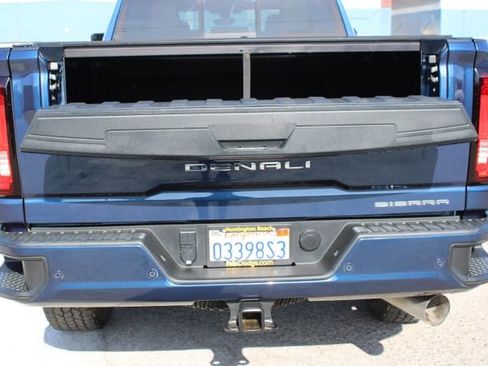 Used 2023 GMC Sierra 3500 Denali w/ Denali Ultimate Package AWD/4WD image 16