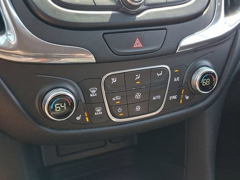 Used 2020 Chevrolet Equinox LT AWD/4WD image 15
