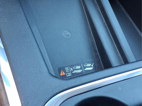 Used 2021 GMC Sierra 2500 Denali w/ Denali Ultimate Package image 12