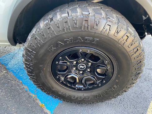 Used 2024 Ford Bronco Wildtrak AWD/4WD image 47