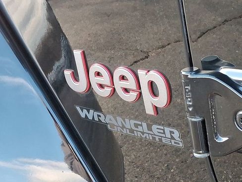 Used 2018 Jeep Wrangler Unlimited Rubicon image 30