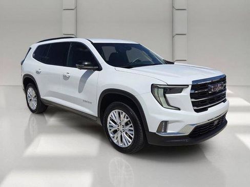 Certified 2026 GMC Acadia Elevation w/ Elevation Premium Package FWD image 7