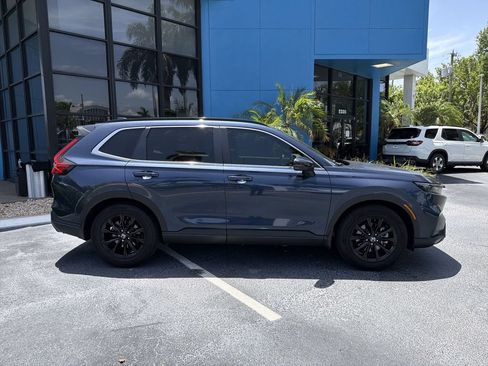 Certified 2024 Honda CR-V Sport image 9