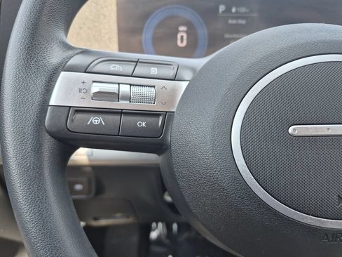 Used 2025 Hyundai Kona SE AWD/4WD image 19
