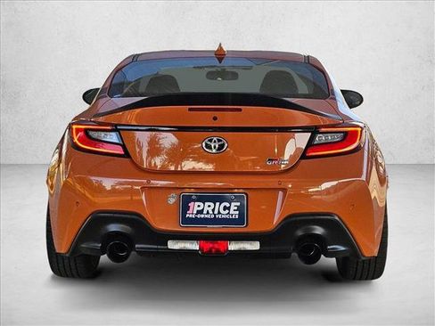 Used 2023 Toyota GR86 10th Anniversary SE RWD image 6