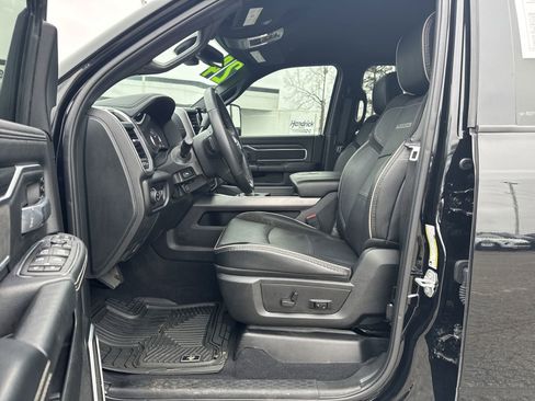 Used 2024 RAM 2500 Laramie w/ Night Edition image 16