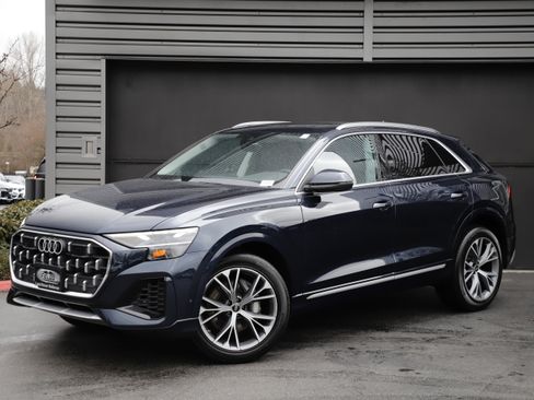 Used 2024 Audi Q8 Premium Plus w/ Premium Plus Package image 1