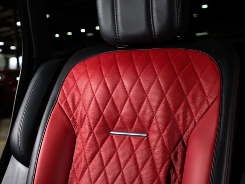 Used 2021 Land Rover Range Rover SV Autobiography Dynamic image 12