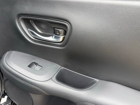 New 2026 Honda HR-V LX image 36