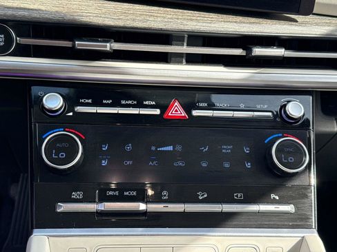 Used 2024 Hyundai Santa Fe Calligraphy FWD image 28