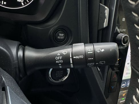 Used 2025 Subaru Forester Limited image 15