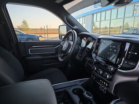 Used 2023 RAM 3500 Big Horn w/ Level 1 Equipment Group image 18