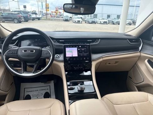 Used 2021 Jeep Grand Cherokee L Limited image 11