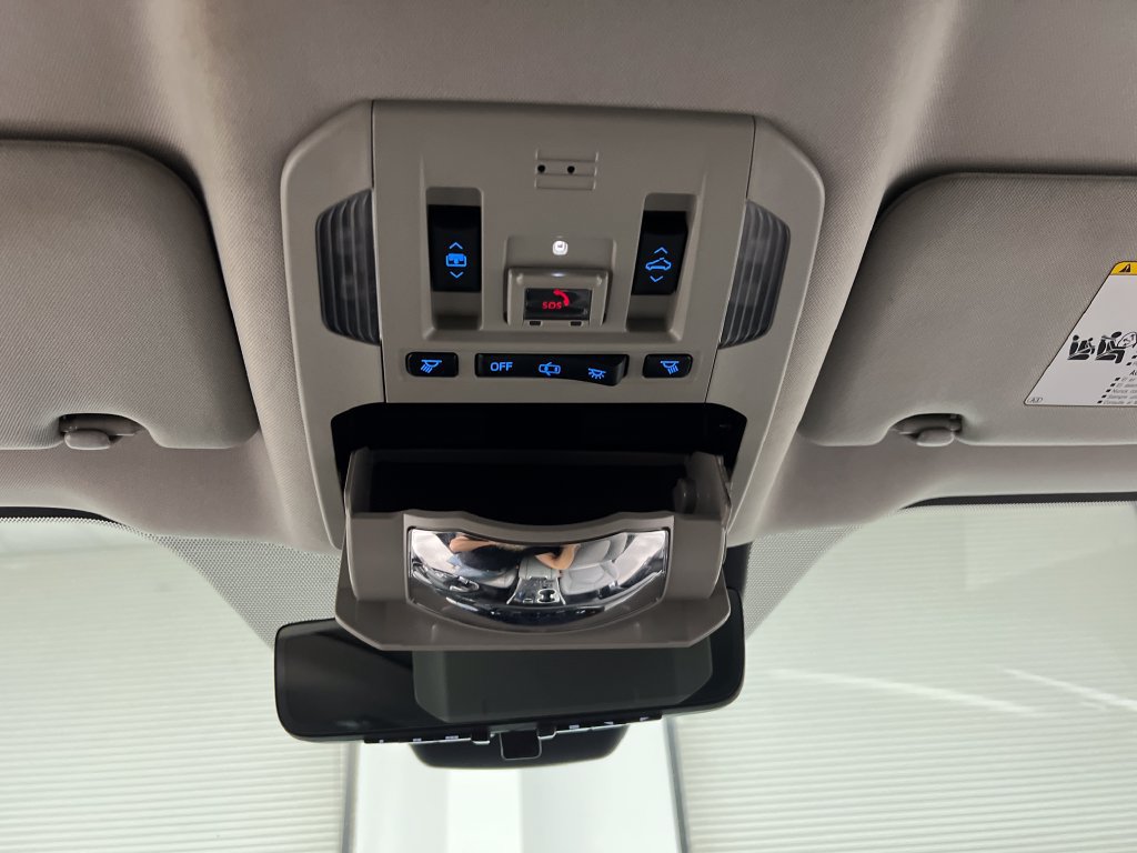 Used 2020 Toyota Highlander Platinum FWD image 78
