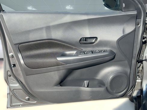 New 2025 Nissan Kicks Play S image 21