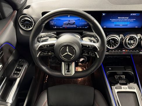 Used 2024 Mercedes-Benz GLB 35 AMG 4MATIC image 13