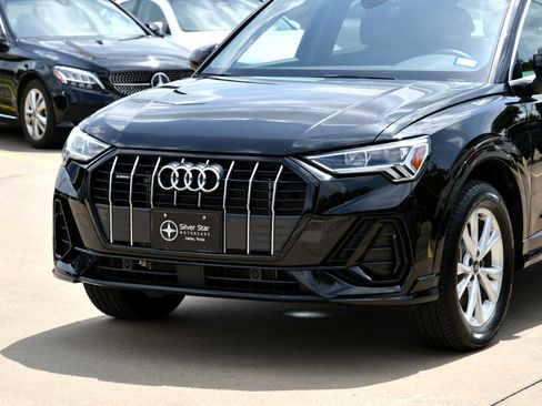 Used 2025 Audi Q3 2.0T Premium image 3