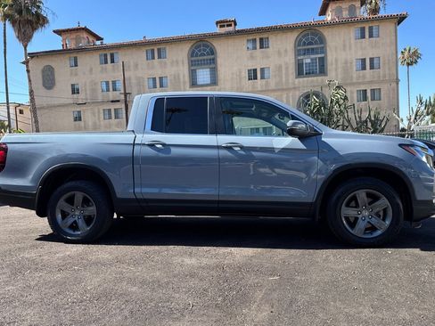 Used 2023 Honda Ridgeline RTL image 3