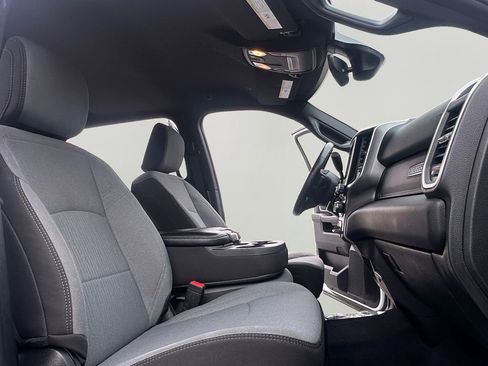 Used 2024 RAM 3500 Big Horn image 24