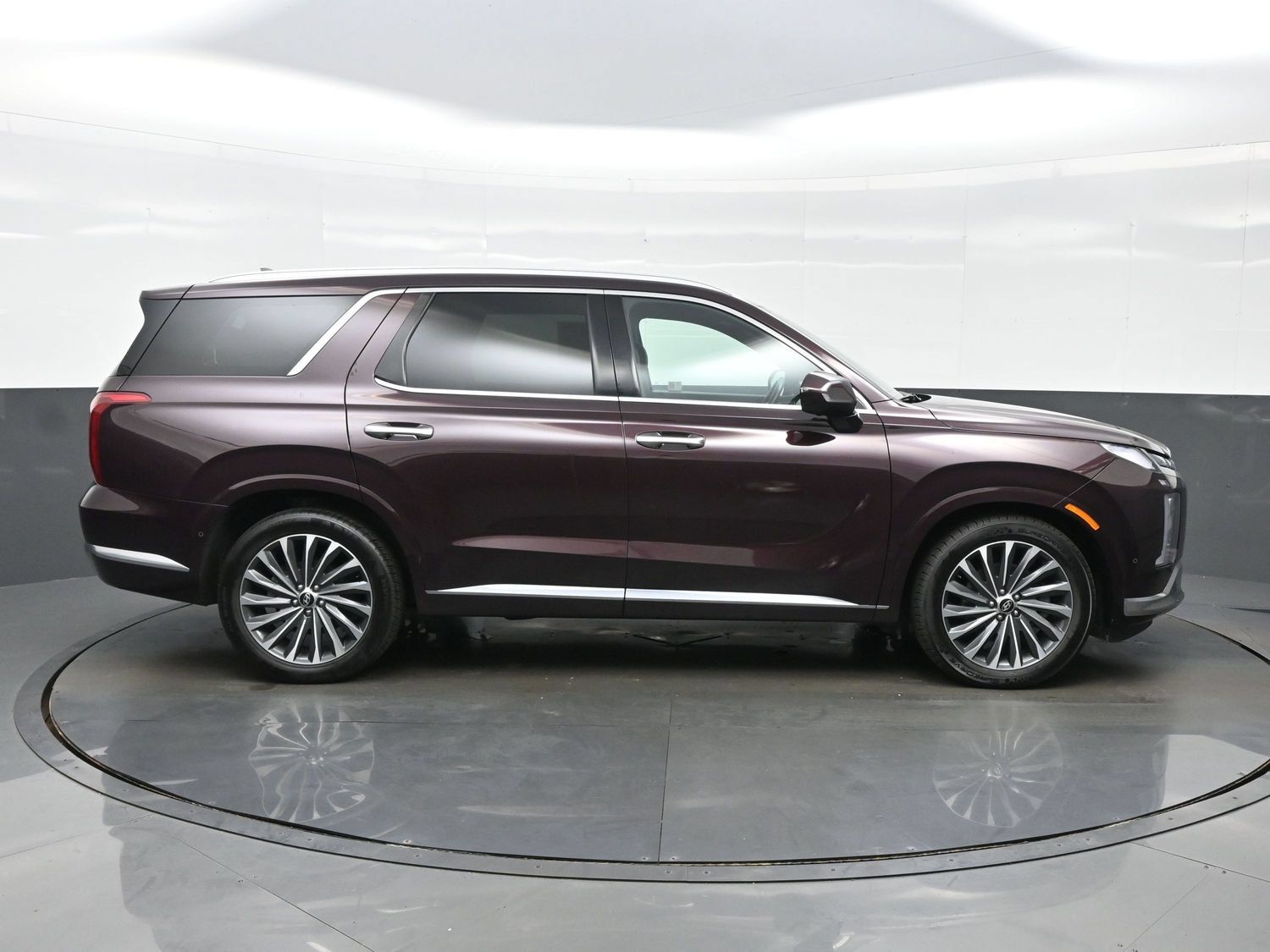 Certified 2024 Hyundai Palisade Calligraphy AWD/4WD image 7